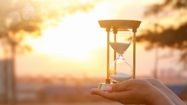 今を耐えること